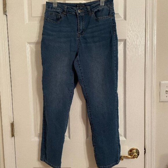 Straight leg stretch jeans 💎HOST PICK💎  10P Ankle length (see measurements) - Picture 3 of 9